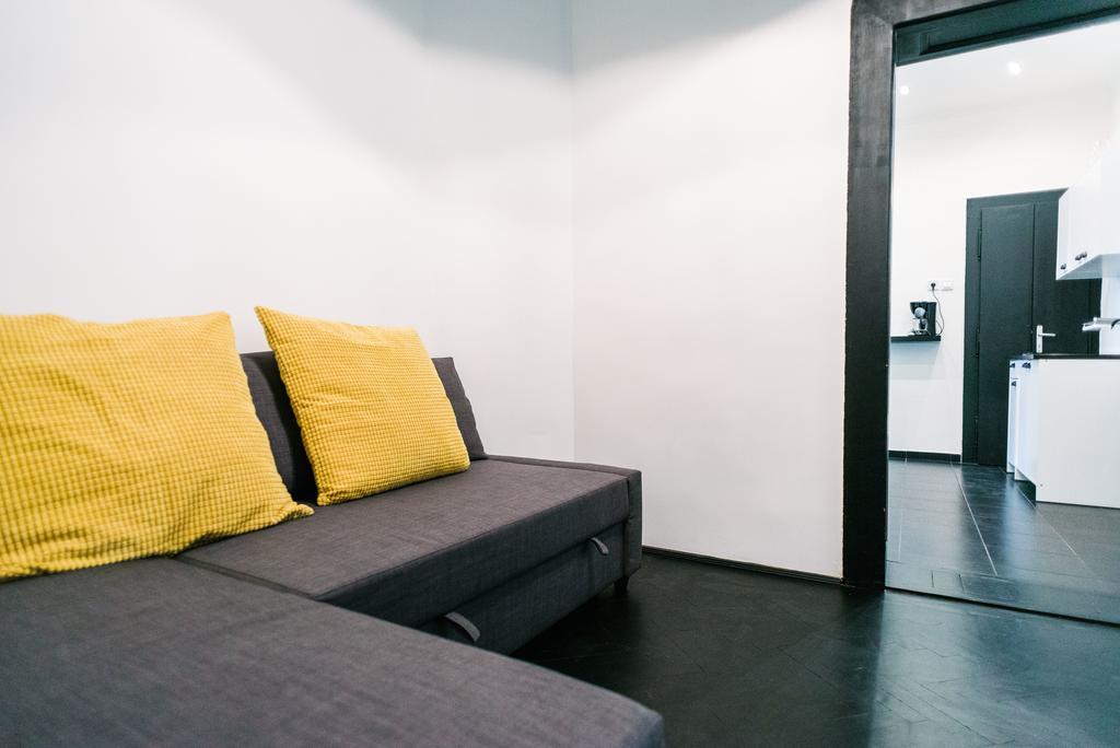 D.Five Stylish Apartment On Vaci Street Budapest Exterior photo