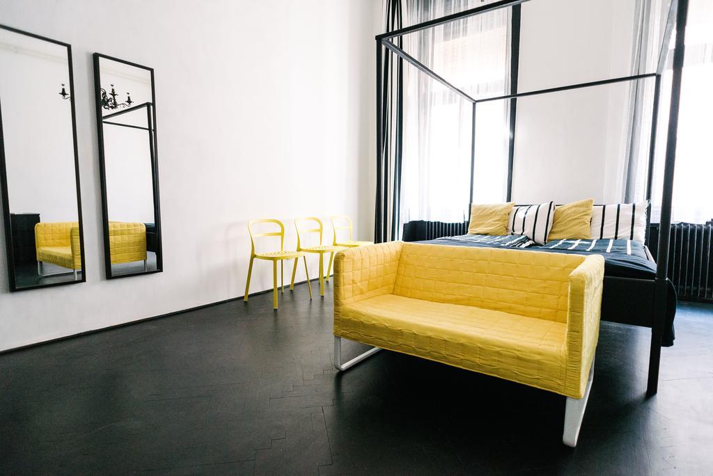 D.Five Stylish Apartment On Vaci Street Budapest Exterior photo